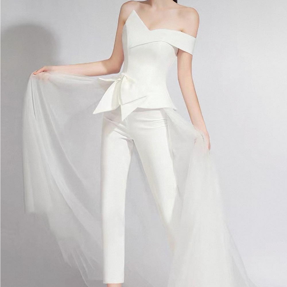 Elegant Off-Shoulder White Pantsuit